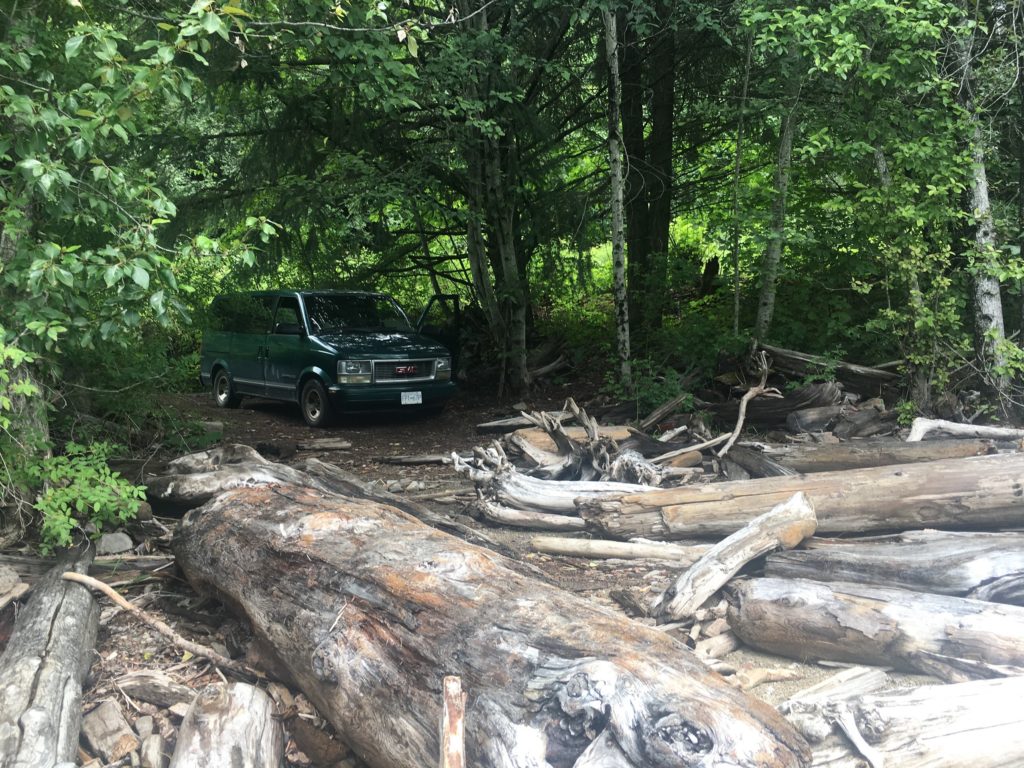 Parking near the lake